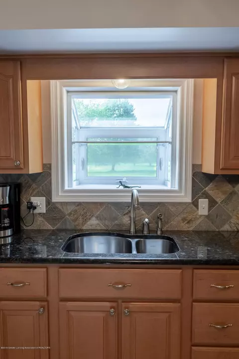 1926 Oneida Dr, Okemos, MI 48864 photo 21