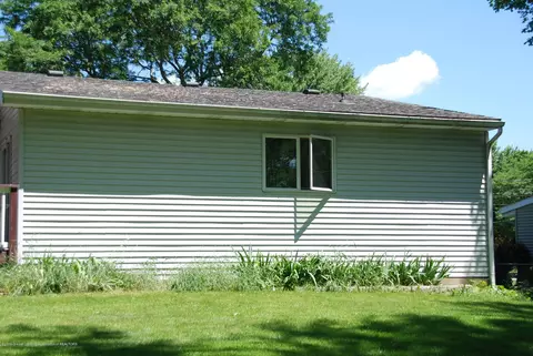 1347 Bayshore Dr, Haslett, MI 48840 photo 26