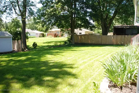 1347 Bayshore Dr, Haslett, MI 48840 photo 23