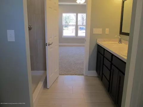 6705 Thunder Ln, Lansing, MI 48906 photo 19