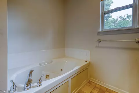 1111 Durango, Lansing, MI 48917 photo 17