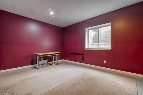 1111 Durango, Lansing, MI 48917 photo 32