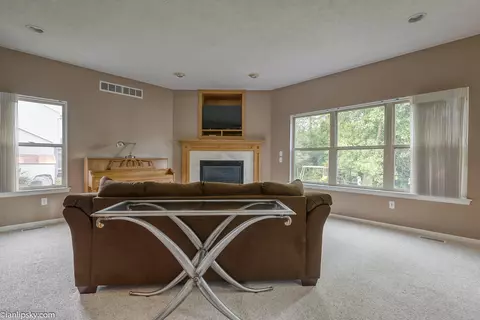 1111 Durango, Lansing, MI 48917 photo 7