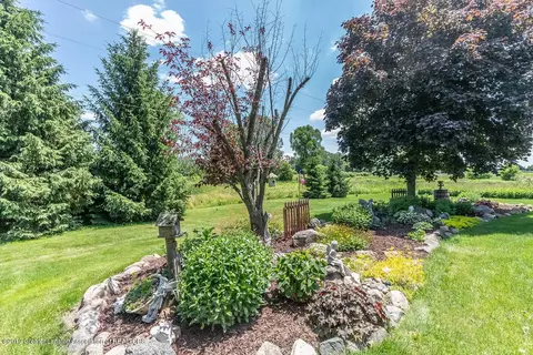 11586 Dow Rd, Sunfield, MI 48890 photo 28