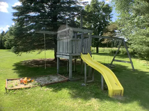 2335 Hiddenview Ln, Williamston, MI 48895 photo 5