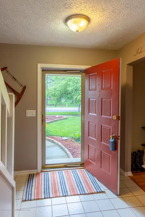 1175 Haslett Rd, Haslett, MI 48840 photo 5