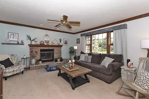 12426 Sea Pines Dr, Dewitt, MI 48820 photo 4