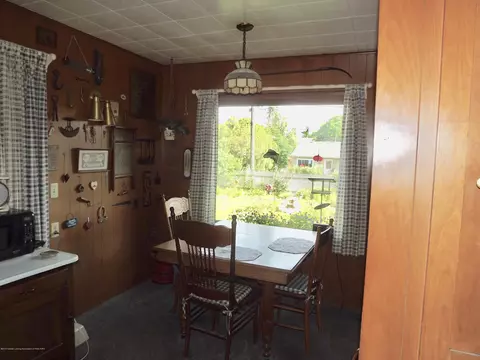 215 E Oak St, Mason, MI 48854 photo 16
