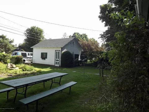 215 E Oak St, Mason, MI 48854 photo 9