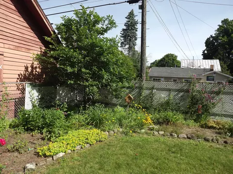 215 E Oak St, Mason, MI 48854 photo 7