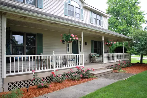 5941 Eagles Way, Haslett, MI 48840 photo 2