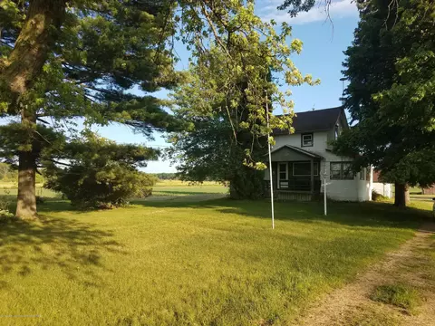 6775 W Walker Rd, Saint Johns, MI 48879 photo 2