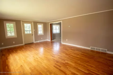 509 Baldwin Rd, Mason, MI 48854 photo 2