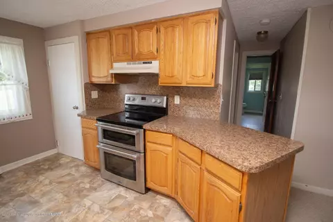 509 Baldwin Rd, Mason, MI 48854 photo 9
