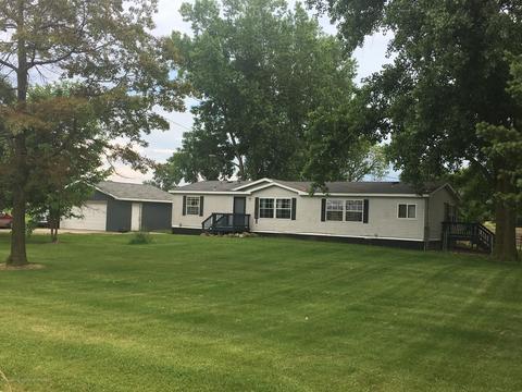 1267 W St Charles, Ithaca, MI 48847 photo 2