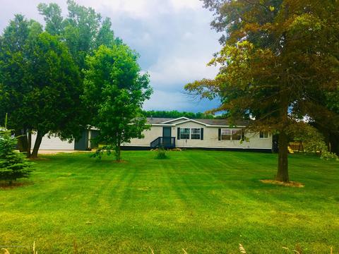 1267 W St Charles, Ithaca, MI 48847 photo 1