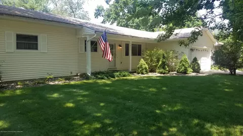 3835 Tumbleweed Ln, Dewitt, MI 48820 photo 1