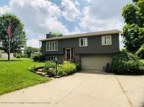 7075 W Herbison Rd, Dewitt, MI 48820 photo 2