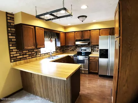 7075 W Herbison Rd, Dewitt, MI 48820 photo 23