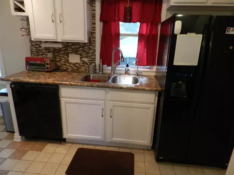 313 E Frederick Ave, Lansing, MI 48906 photo 12