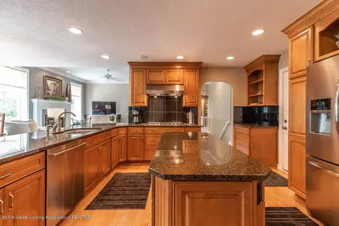 11614 N Hardwood Dr, Dewitt, MI 48820 photo 17