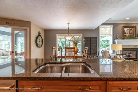 11614 N Hardwood Dr, Dewitt, MI 48820 photo 19