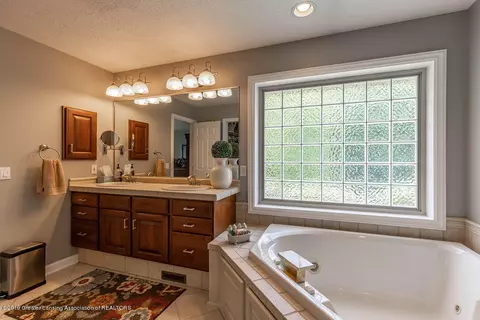 11614 N Hardwood Dr, Dewitt, MI 48820 photo 27