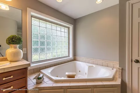 11614 N Hardwood Dr, Dewitt, MI 48820 photo 25