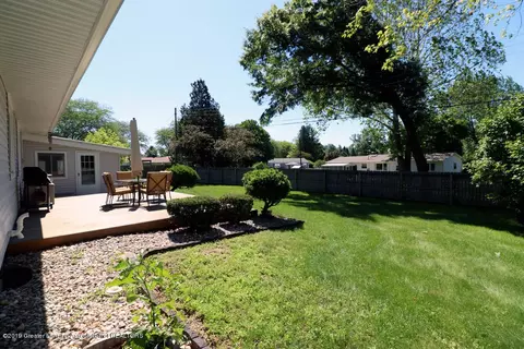 1045 Haslett Rd, Haslett, MI 48840 photo 27