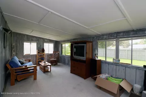 1045 Haslett Rd, Haslett, MI 48840 photo 18