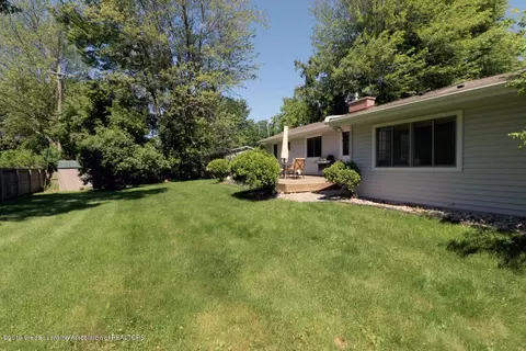 1045 Haslett Rd, Haslett, MI 48840 photo 25