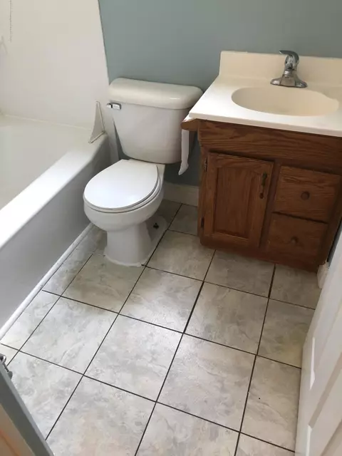 2926 Alfred Ave, Lansing, MI 48906 photo 6