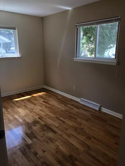 2926 Alfred Ave, Lansing, MI 48906 photo 4
