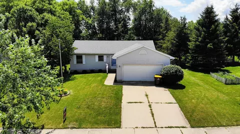 403 Brunswick Dr, Dewitt, MI 48820 photo 19