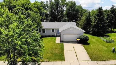 403 Brunswick Dr, Dewitt, MI 48820 photo 22