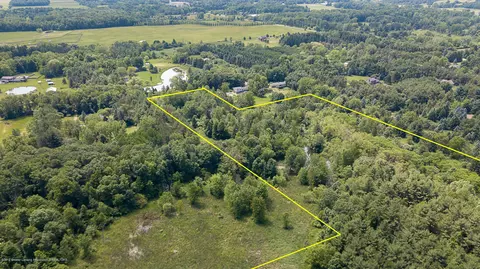 685 Gulick Rd, Haslett, MI 48840 photo 5