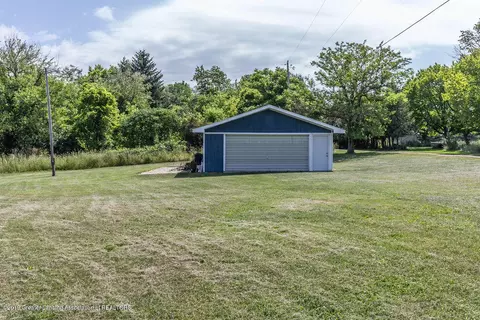 4602 N Smith Rd, Dimondale, MI 48821 photo 7