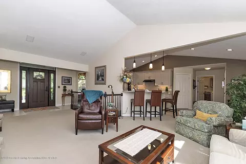 13053 Primrose Ln, Dewitt, MI 48820 photo 4