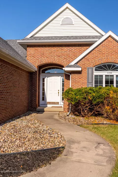 11725 Schavey Rd, Dewitt, MI 48820 photo 7