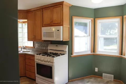 1805 Alpha St, Lansing, MI 48910 photo 10