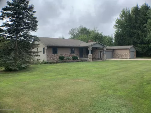 348 E Dexter Trl, Mason, MI 48854 photo 3