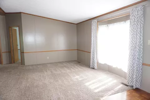 11935 Beardslee Rd, Perry, MI 48872 photo 5