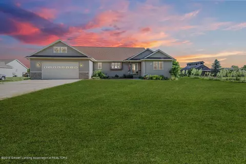 1623 E Maple Rapids Rd, Saint Johns, MI 48879 photo 1
