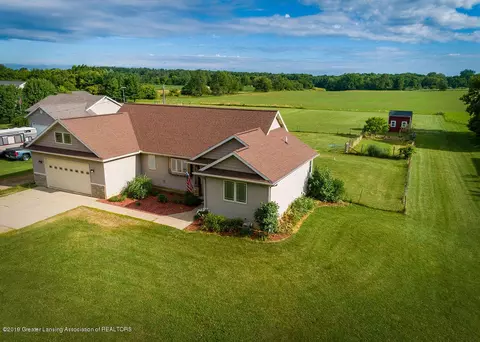 1623 E Maple Rapids Rd, Saint Johns, MI 48879 photo 3