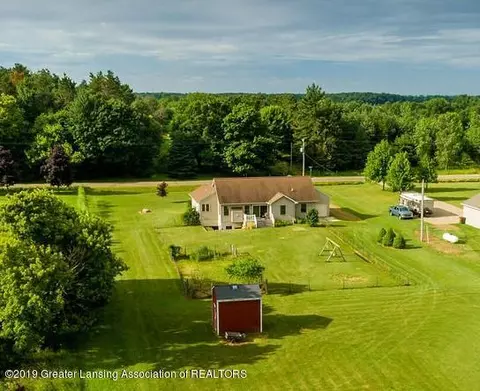 1623 E Maple Rapids Rd, Saint Johns, MI 48879 photo 6
