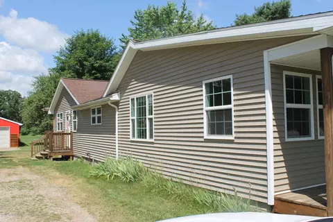 607 N Eifert Rd, Mason, MI 48854 photo 4