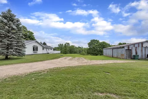 8843 W Howe Rd, Eagle, MI 48822 photo 41