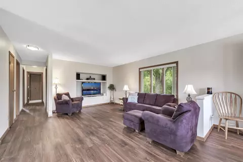8843 W Howe Rd, Eagle, MI 48822 photo 4