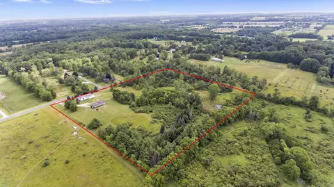 8843 W Howe Rd, Eagle, MI 48822 photo 54