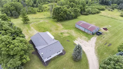 8843 W Howe Rd, Eagle, MI 48822 photo 46